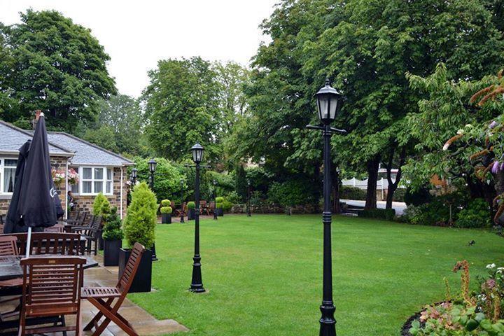 Dimple Well Lodge Hotel Wakefield Extérieur photo