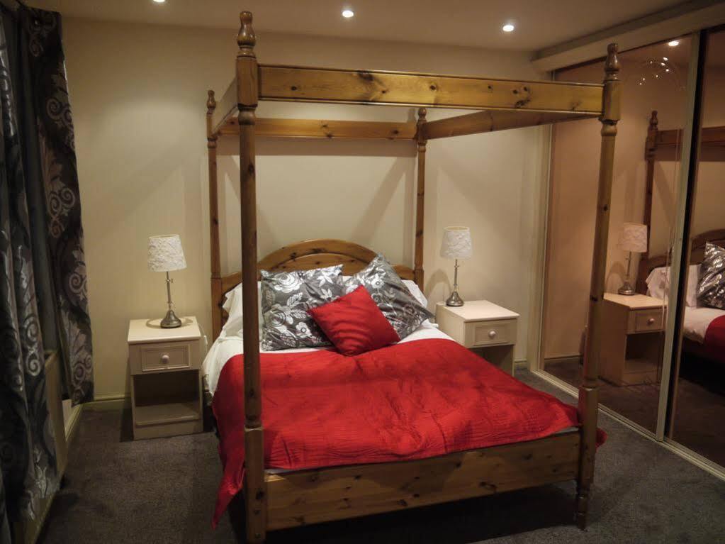 Dimple Well Lodge Hotel Wakefield Extérieur photo