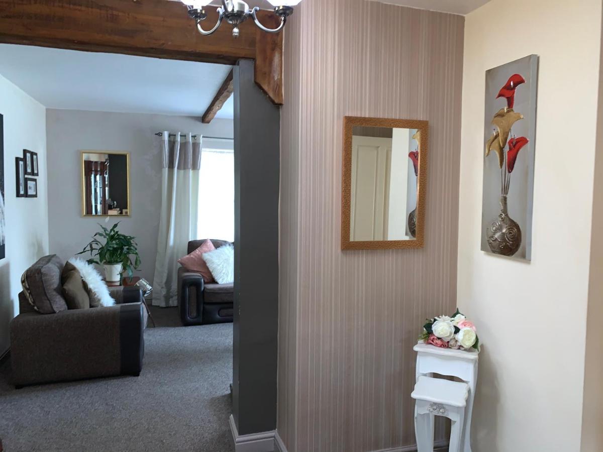 Dimple Well Lodge Hotel Wakefield Extérieur photo